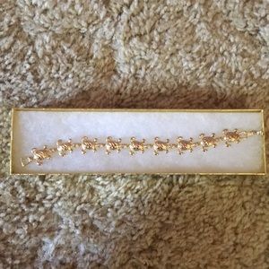 Gold sea turtle bracelet